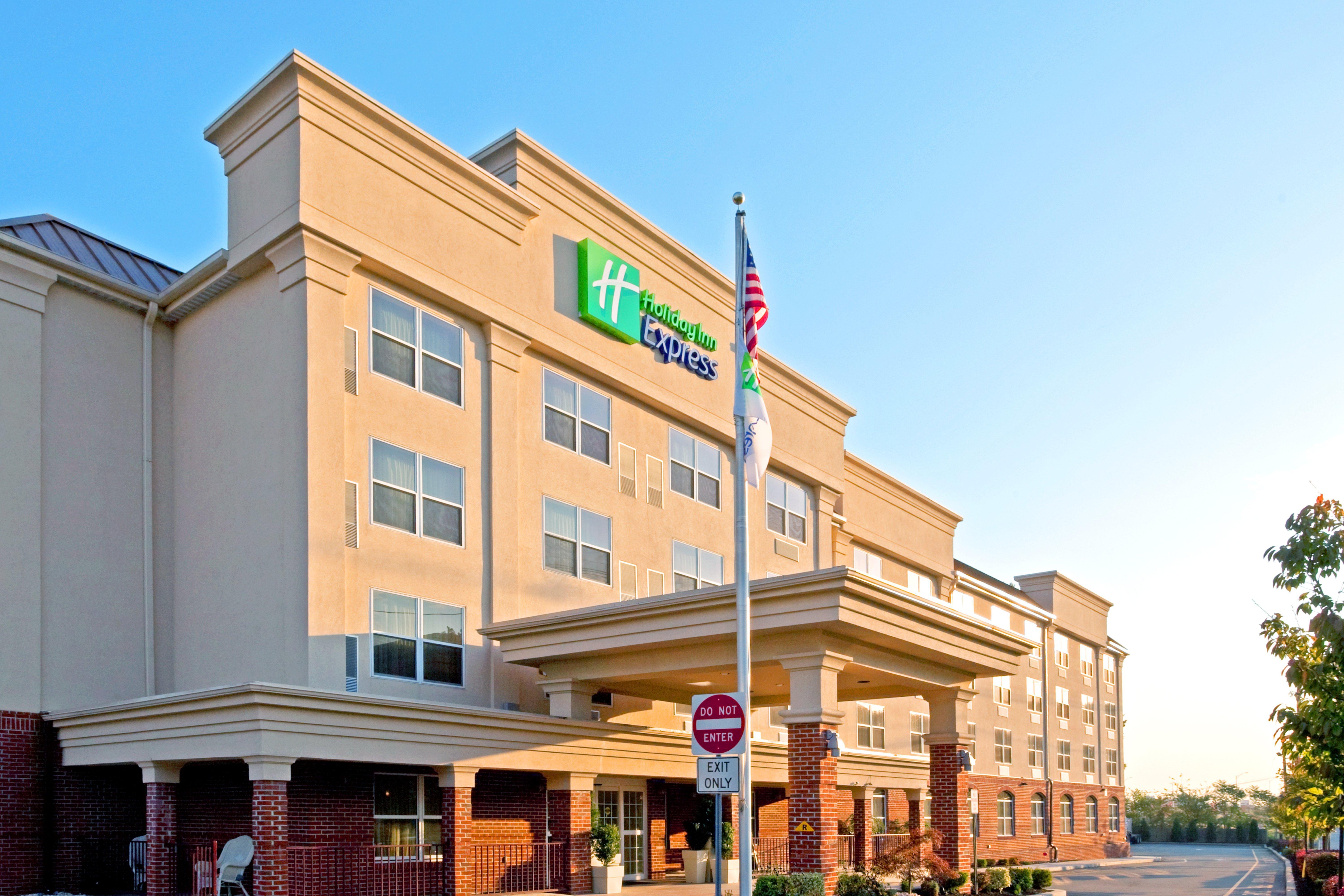 Holiday Inn Express Woodbridge, An Ihg Hotel Avenel Exteriér fotografie